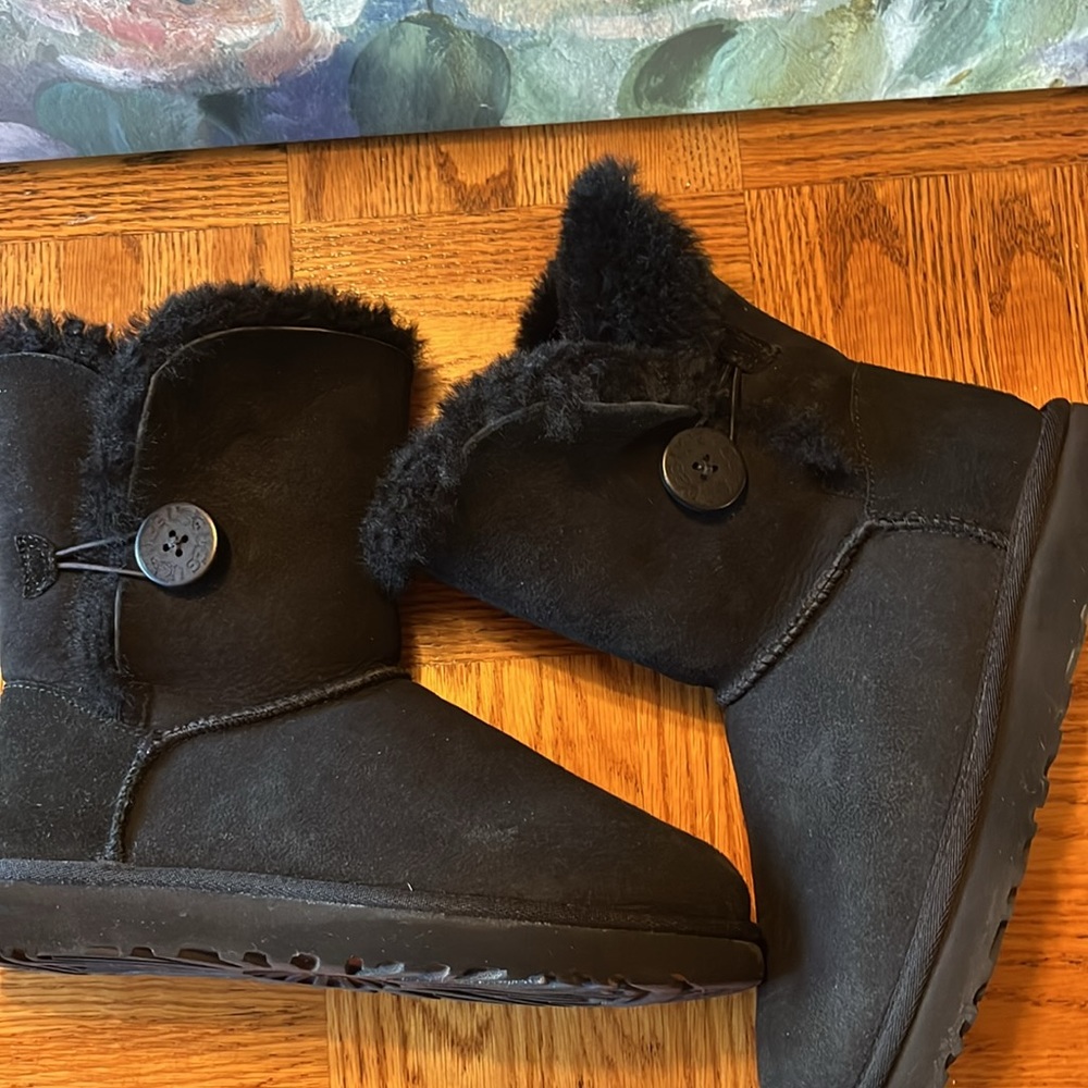 Bailey Button Ugg Boots - image 4